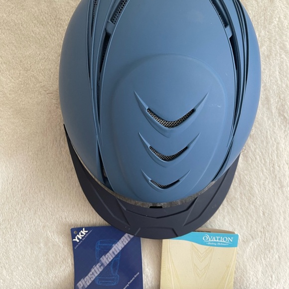 Ovation riding helmet - Picture 1 of 10